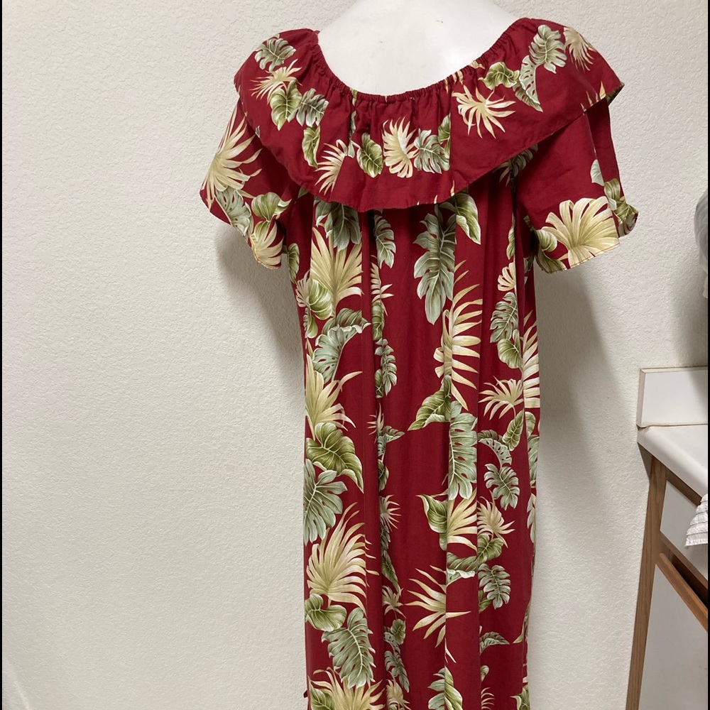 Vintage Mumu 100%cotton.  With Jewelry